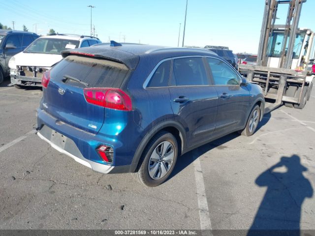 KNDCB3LC0L5423490 KIA NIRO LX