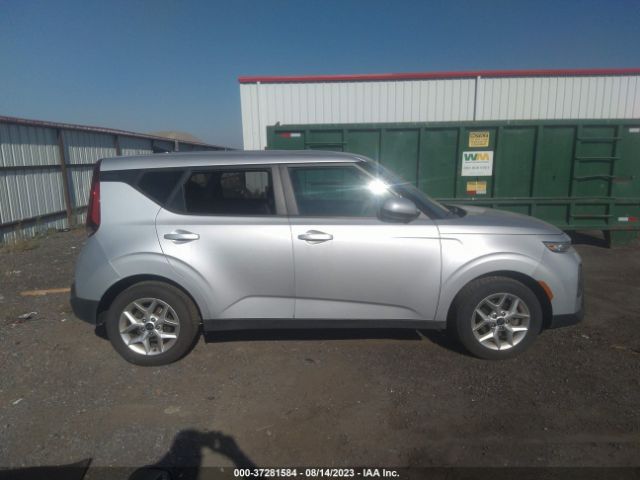 KNDJ23AU7M7746573 KIA SOUL S