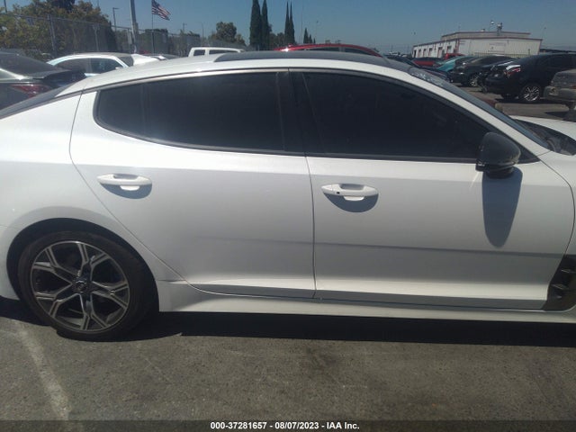 2021 Kia Stinger, VIN: KNAE15LA2M6090093