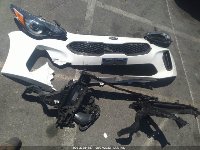2021 Kia Stinger, VIN: KNAE15LA2M6090093