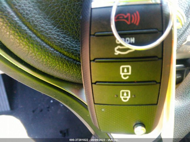 5XXGT4L32GG035649 KIA Optima Lx