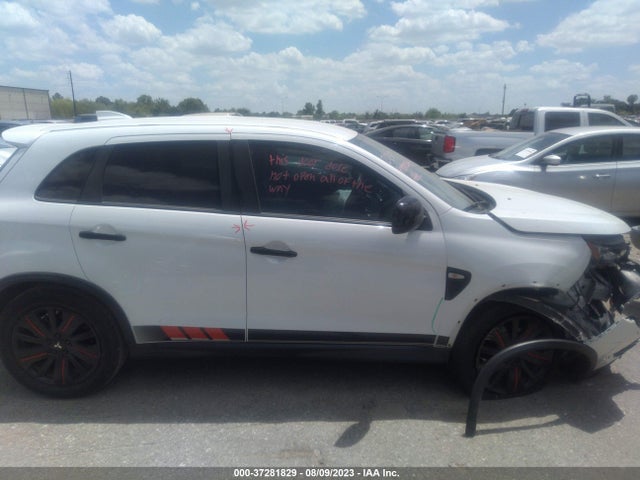 JA4APUAU9MU021205 Mitsubishi Outlander Sport Es/le/be/s