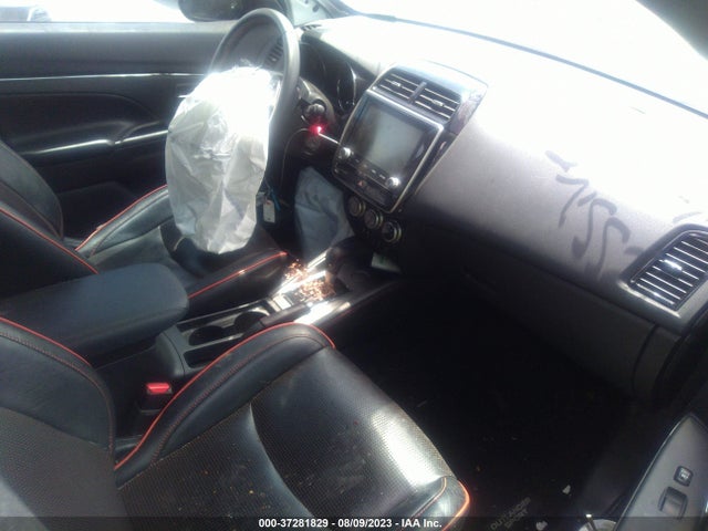 JA4APUAU9MU021205 Mitsubishi Outlander Sport Es/le/be/s