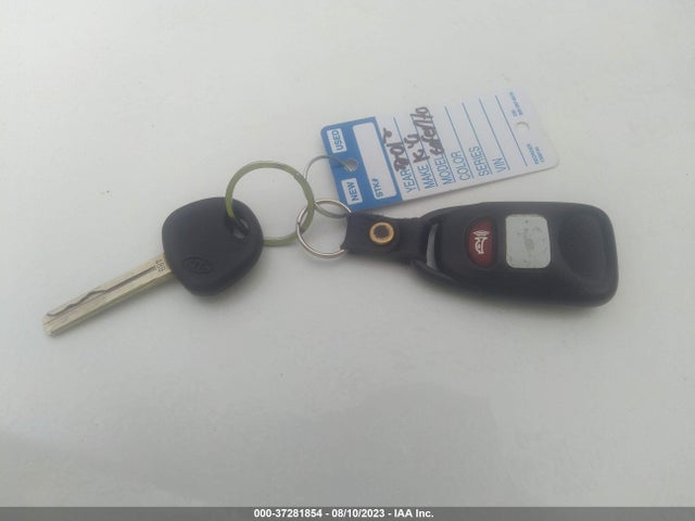 2012 KIA SORENTO LX VIN: 5XYKTDA67CG299074