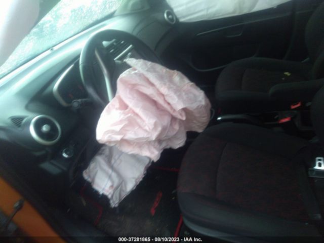 1G1JD6SH0J4108555 Chevrolet Sonic Lt Auto
