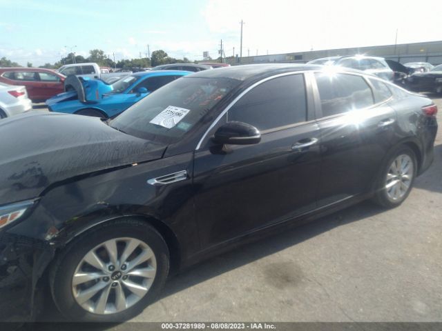 5XXGT4L38JG218447 KIA Optima S