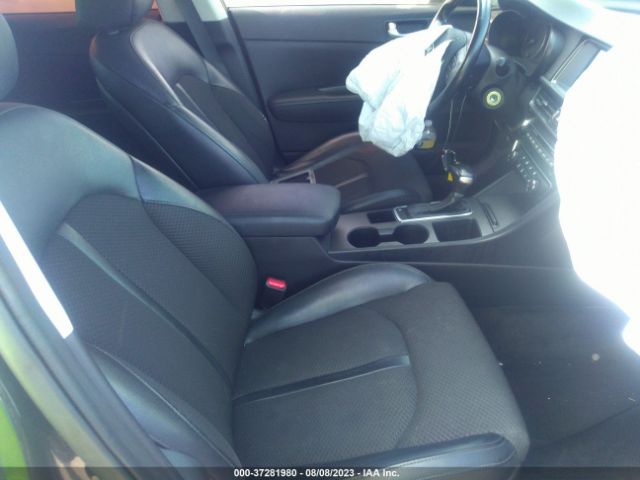 5XXGT4L38JG218447 KIA Optima S