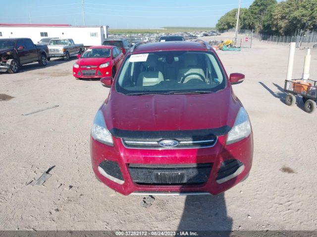 1FMCU9J93FUA52528 Ford Escape Titanium
