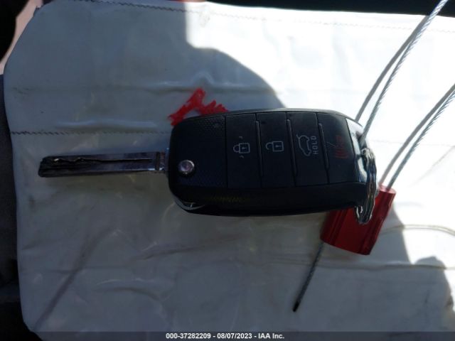 KNDJN2A23G7854306 KIA Soul Base