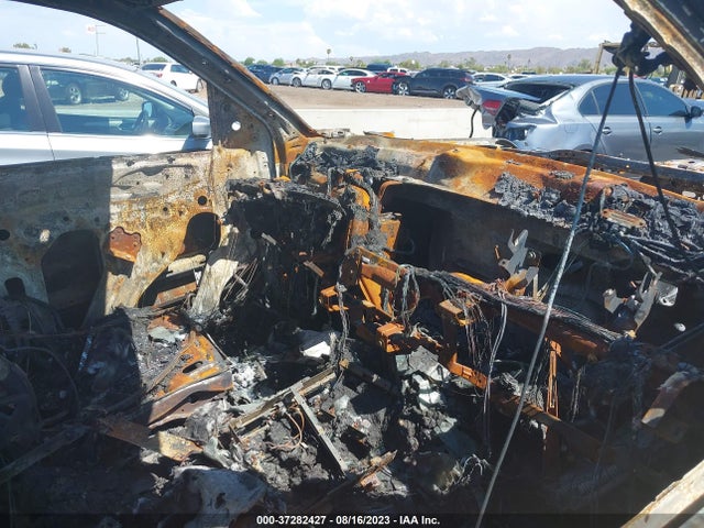 Chevrolet Tahoe Lt 2019 1GNSCBKC3KR174377 Image 5