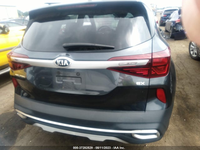 2021 KIA SELTOS EX VIN: KNDERCAA3M7119016