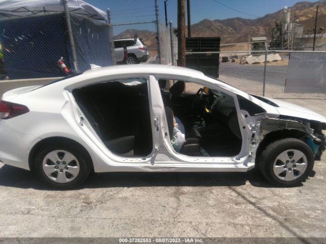 3KPFK4A73HE081800 KIA FORTE LX