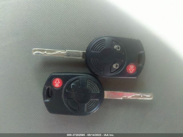 1FMCU0GX5EUE25259 Ford ESCAPE SE