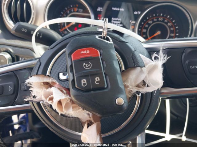1C4HJXEG0JW193151 Jeep Wrangler Unlimited Sahara