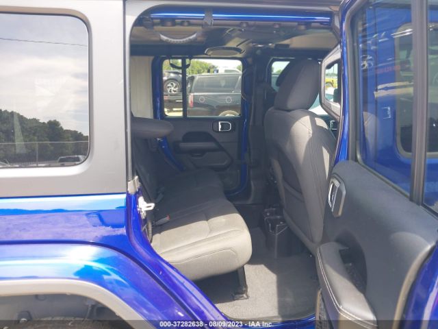 1C4HJXEG0JW193151 Jeep Wrangler Unlimited Sahara