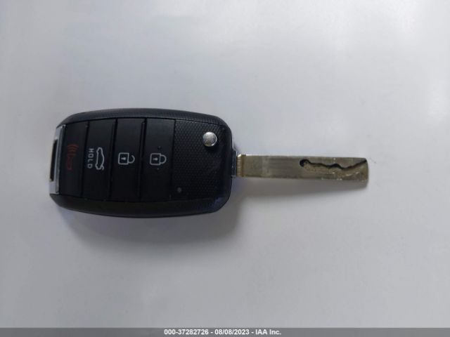 3KPA24AD2ME422923 KIA RIO S