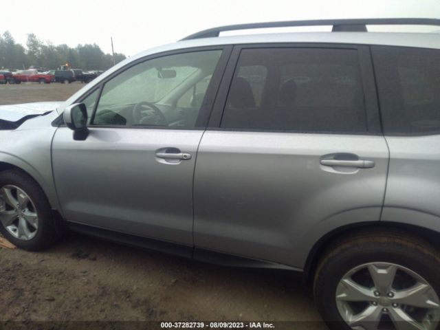 JF2SJADC8GG566913 Subaru Forester 2.5i Premium