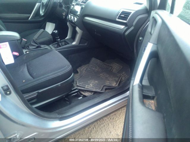 JF2SJADC8GG566913 Subaru Forester 2.5i Premium