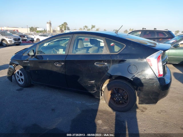 Toyota Prius Four 2015 JTDKN3DU5F1972768 Image 6