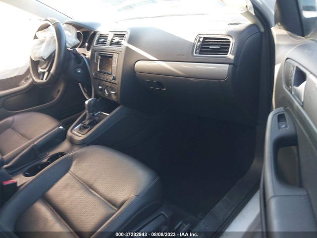 3VWDB7AJ1JM213420 Volkswagen Jetta 1.4t