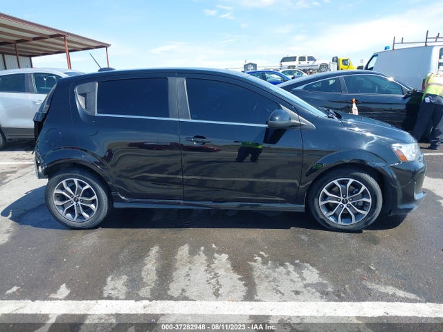 Chevrolet SONIC LT 2019 1G1JD6SB7K4134132 Image 14