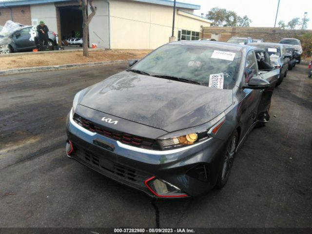 3KPF54AD1NE439436 KIA Forte Gt-line