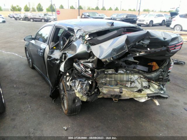 3KPF54AD1NE439436 KIA Forte Gt-line