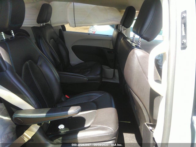 Chrysler Pacifica Hybrid Touring L 2021 2C4RC1L70MR591682 Image 13