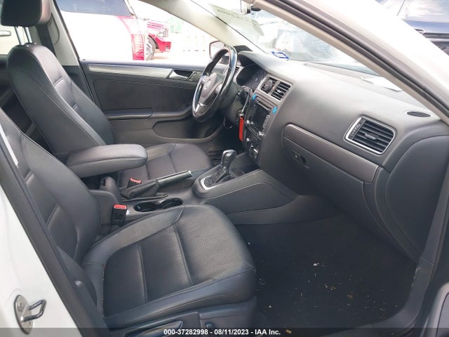 3VWLL7AJ1EM419349 Volkswagen Jetta Sedan Tdi W/premium