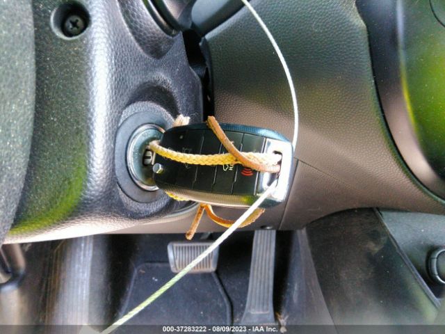 KNDJP3A55K7025238 KIA SOUL +