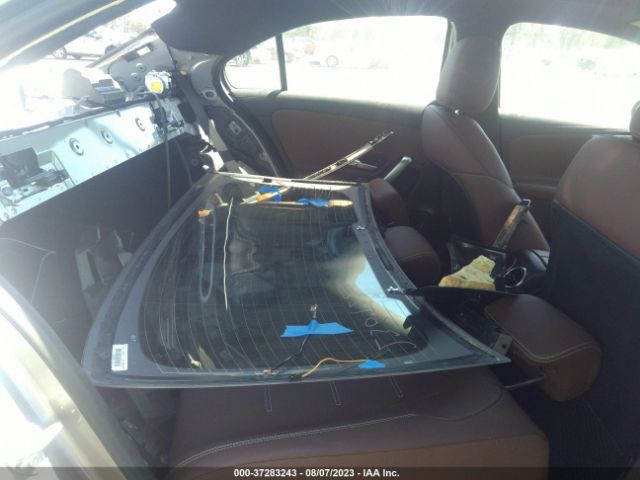 WDD3G4EB4KW028772 Mercedes-Benz A-class A 220