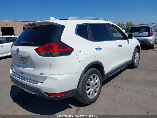 Nissan ROGUE SV 2017 5N1AT2MT8HC882701 Image 4
