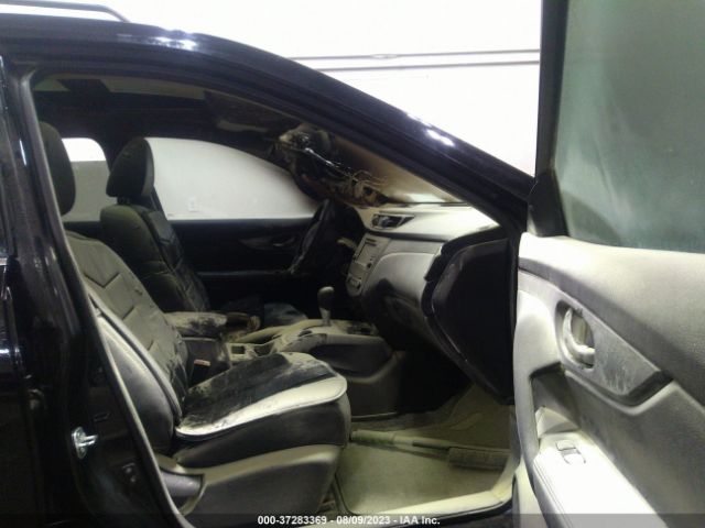 5N1AT2MV4FC791665 Nissan Rogue Sl
