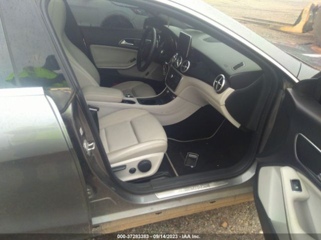 2016 MERCEDES-BENZ CLA 250 WDDSJ4GB9GN375442 Photo 4