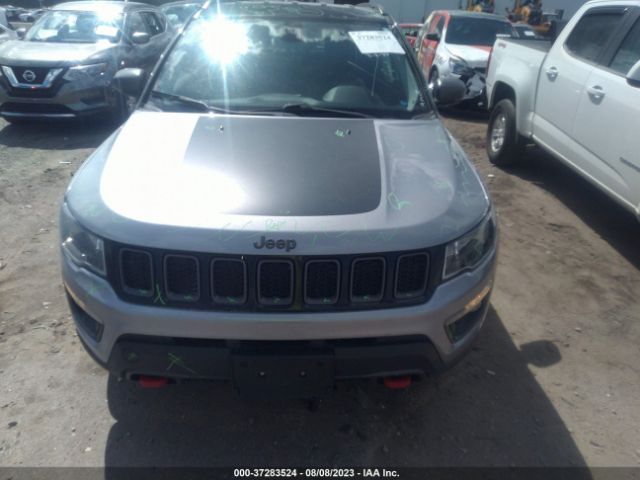 3C4NJDDB2KT811178 Jeep Compass Trailhawk