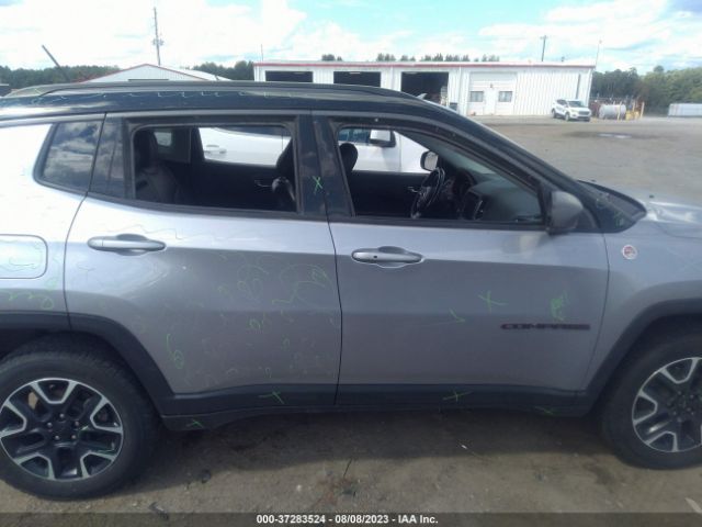 3C4NJDDB2KT811178 Jeep Compass Trailhawk