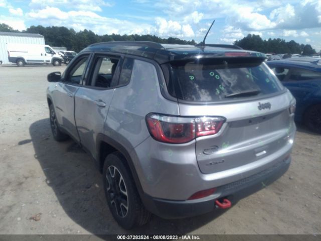 3C4NJDDB2KT811178 Jeep Compass Trailhawk
