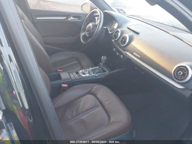 2019 AUDI A3 SEDAN WAUAUGFF3K1009038 Photo 4