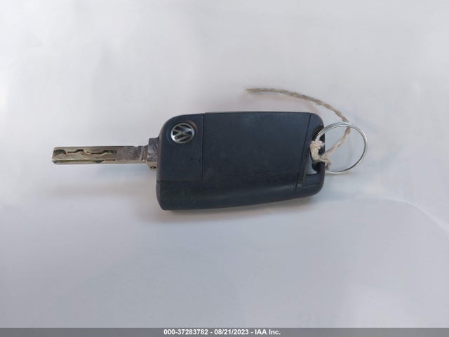 3VWN57BU6KM174992 Volkswagen JETTA S