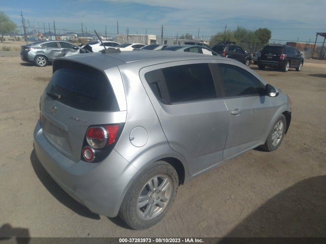 Chevrolet SONIC LT 2016 1G1JC6SH1G4104798 Image 5