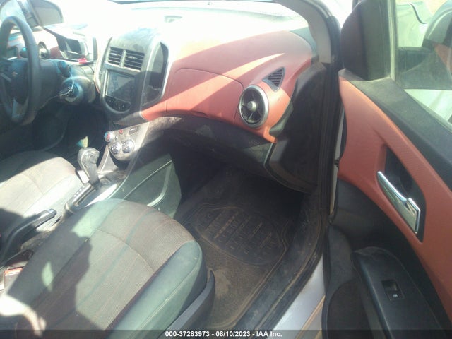 Chevrolet SONIC LT 2016 1G1JC6SH1G4104798 Image 6