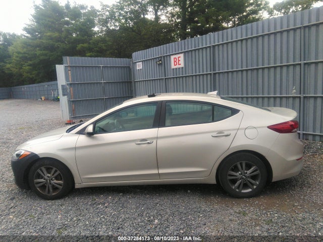 2017 HYUNDAI ELANTRA SE VIN: 5NPD84LF9HH034938