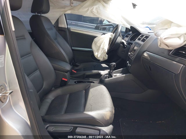 3VWD07AJ0FM222137 Volkswagen Jetta Sedan 1.8t Se
