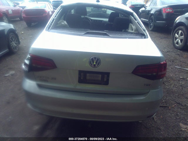 3VWD67AJ6GM265137 Volkswagen Jetta Sedan 1.4t Se