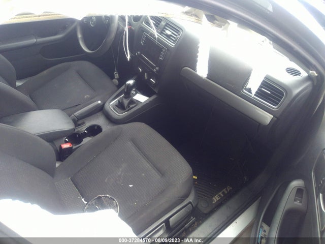 3VWD67AJ6GM265137 Volkswagen Jetta Sedan 1.4t Se