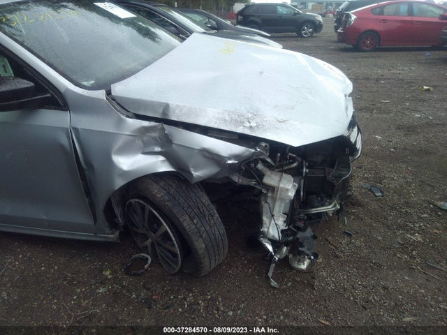 3VWD67AJ6GM265137 Volkswagen Jetta Sedan 1.4t Se