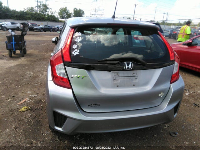Honda FIT LX 2017 3HGGK5H50HM713948 Image 16