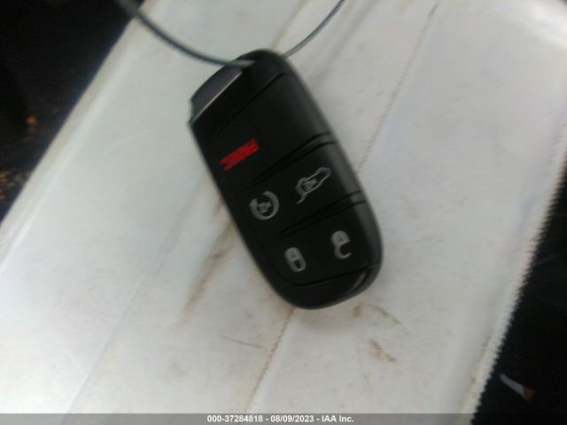 1C4RJFBG7GC386121 Jeep Grand Cherokee Limited