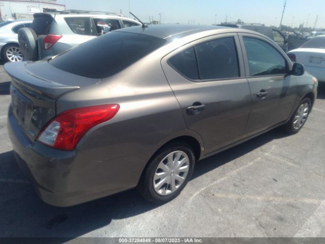 3N1CN7AP3FL821093 Nissan Versa S Plus