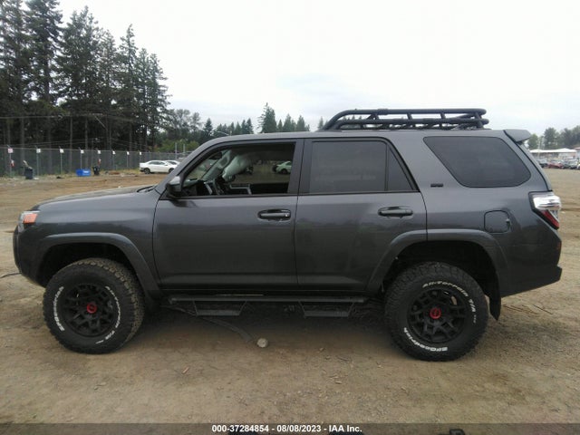 Toyota 4RUNNER SR5 2023 JTEMU5JR9P6105252 Image 6